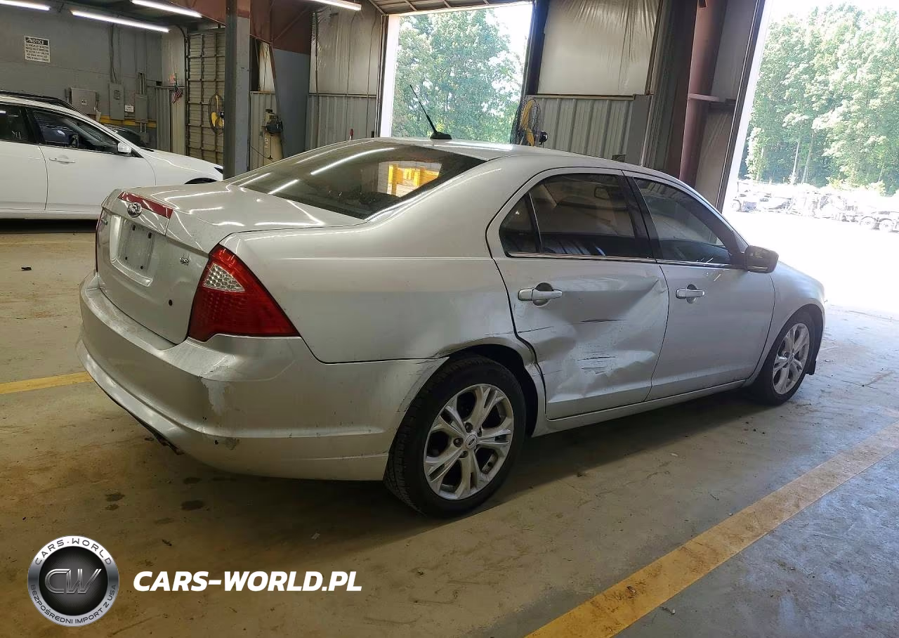 2012 Ford Fusion Se VIN:3FAHP0HA8CR413189 - 3