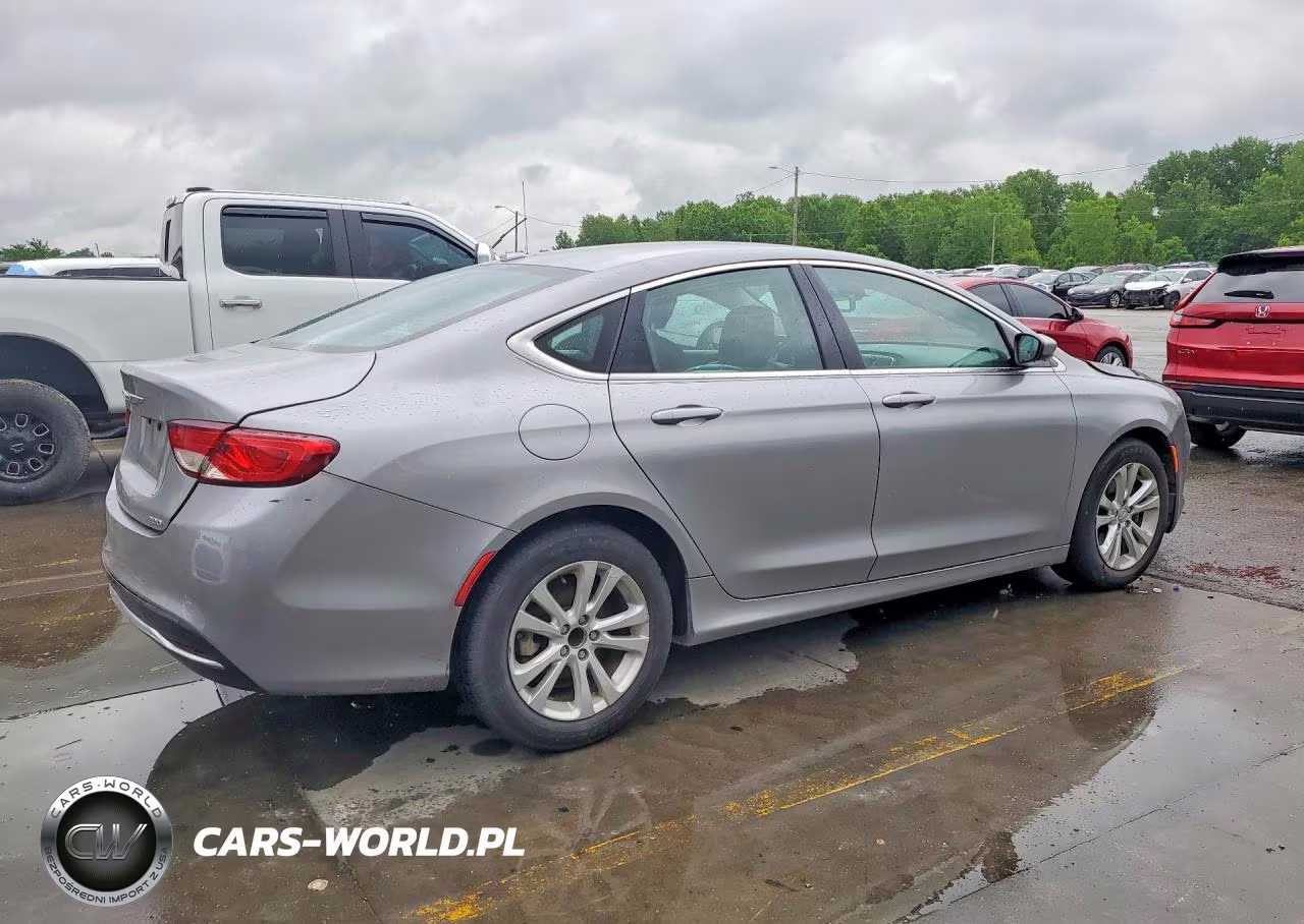 2015 Chrysler 200 Limited VIN:1C3CCCAB9FN560962 - 3