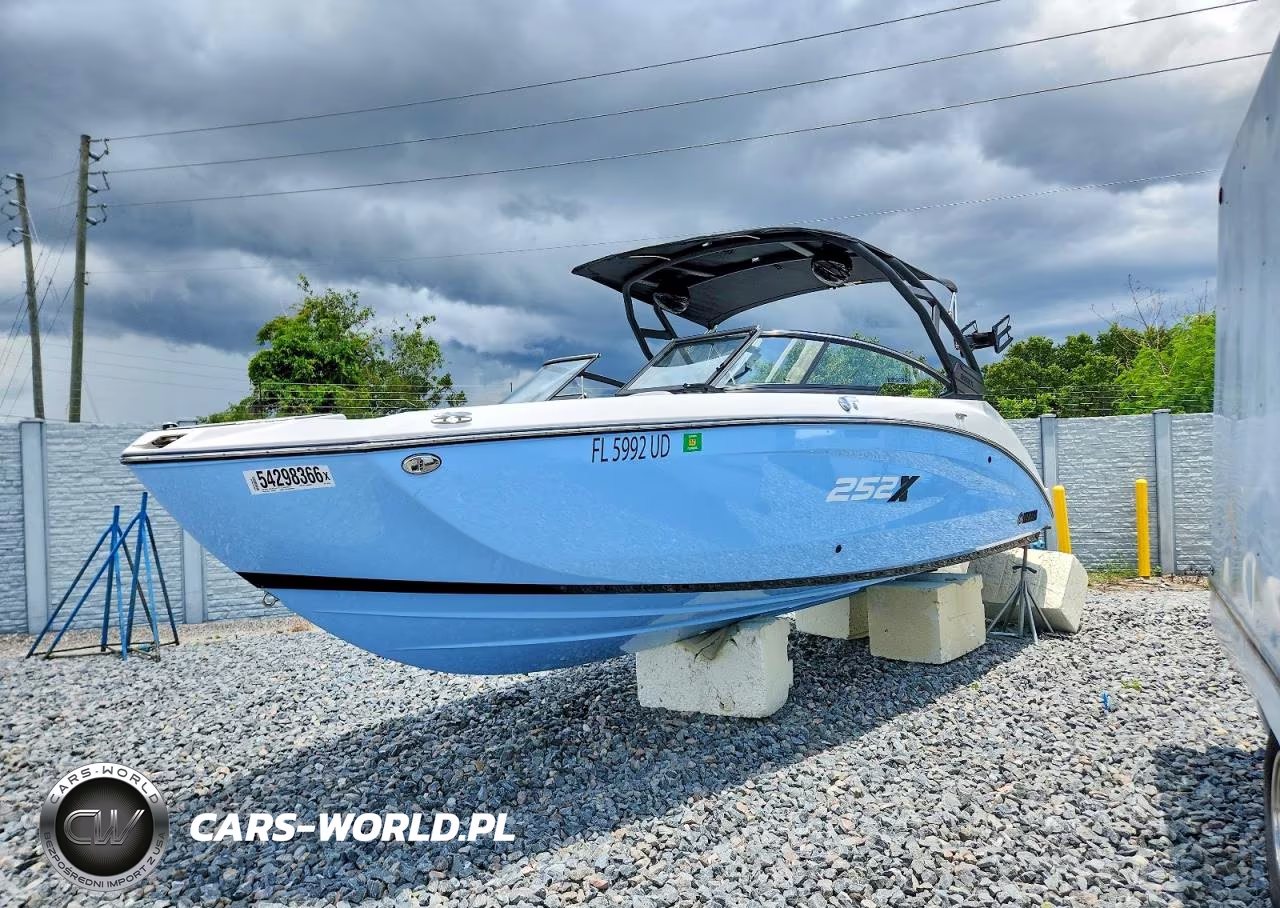 2024 Yamaha Boat 252Xe - Boat VIN:YAMC0522H324 - 2