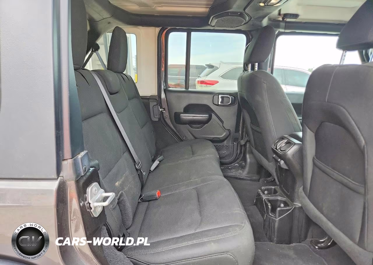 2020 Jeep Wrangler Unlimited Sport VIN:1C4HJXDN4LW223402 - 11