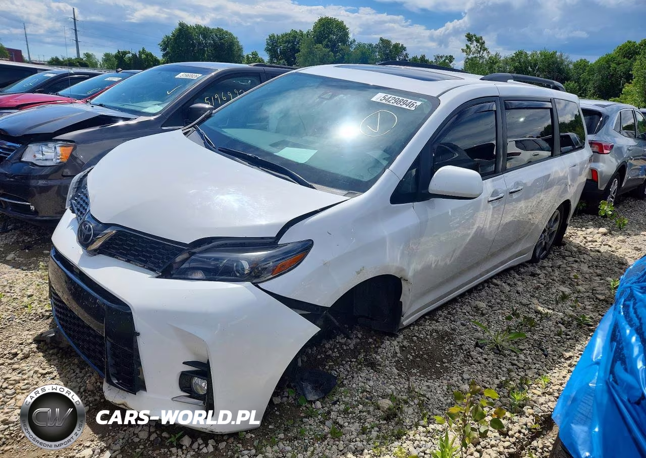 2018 Toyota Sienna Se Premium 8-Passenger