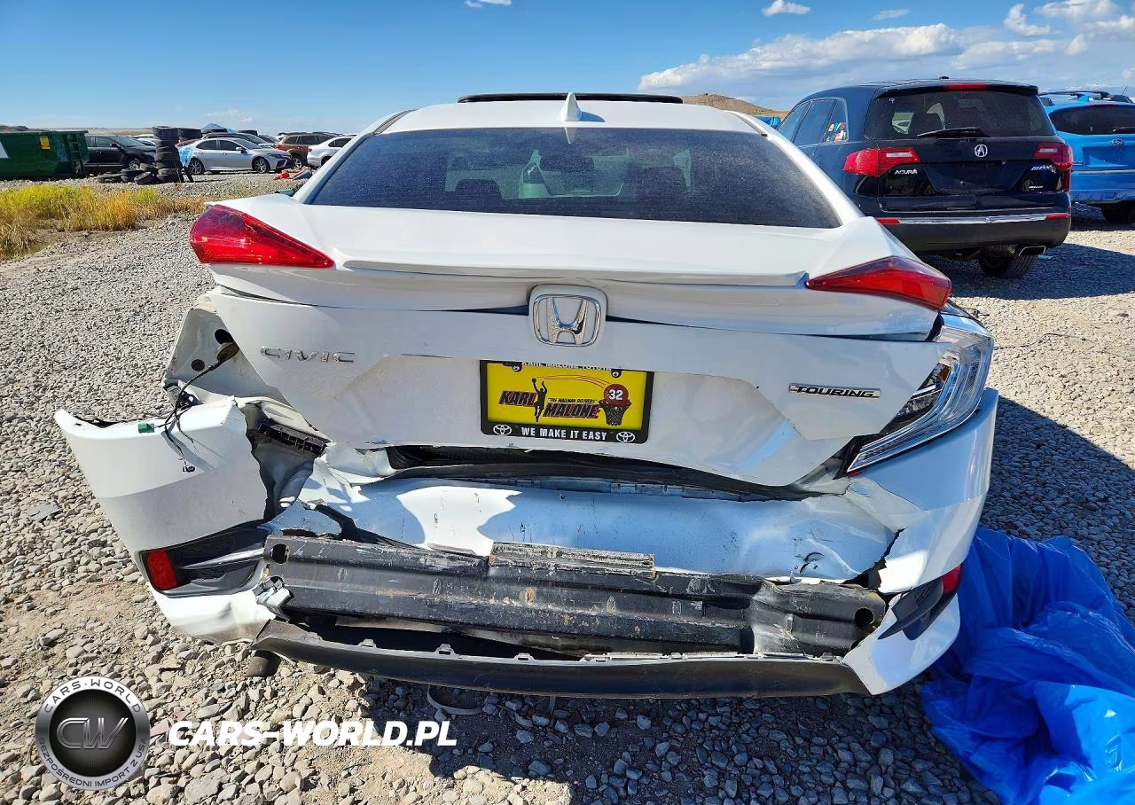 2016 Honda Civic Touring VIN:19XFC1F9XGE030699 - 6