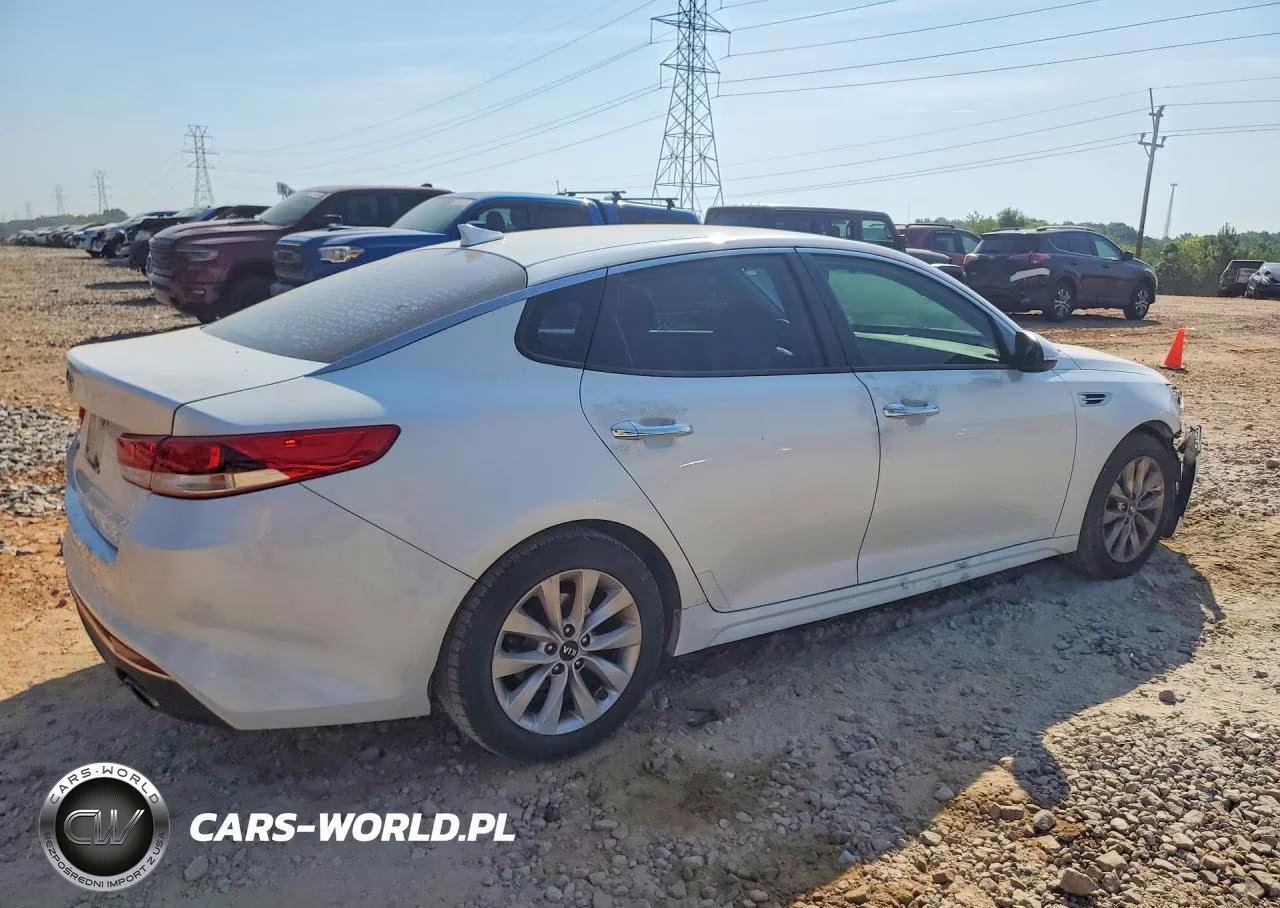 2017 Kia Optima Lx VIN:5XXGT4L31HG170882 - 3