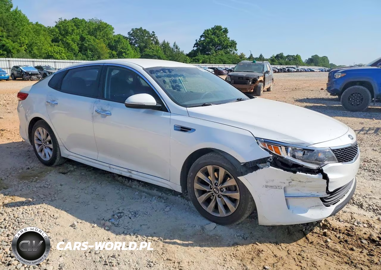2017 Kia Optima Lx VIN:5XXGT4L31HG170882 - 4