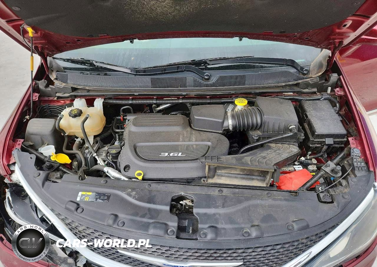2019 Chrysler Pacifica Touring L VIN:2C4RC1BG2KR549514 - 12