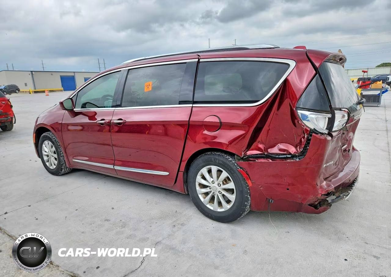 2019 Chrysler Pacifica Touring L VIN:2C4RC1BG2KR549514 - 2