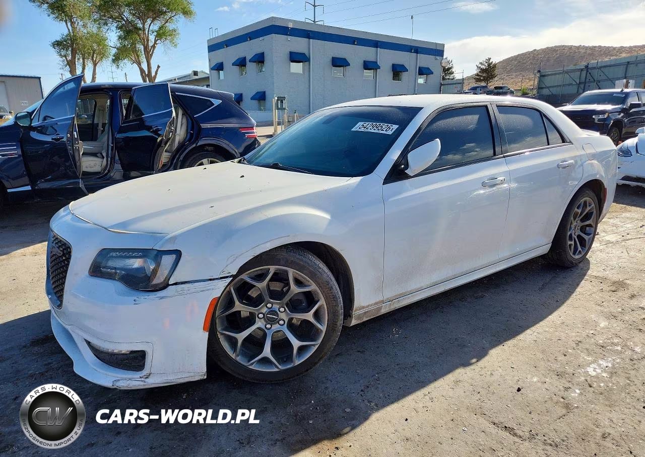 2018 Chrysler 300 VIN:2C3CCABGXJH127327 - 1
