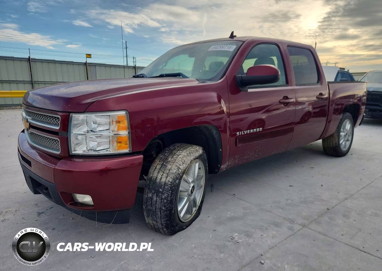 2013 Chevrolet Silverado K1500 Ltz – zdjęcie 1 z 12