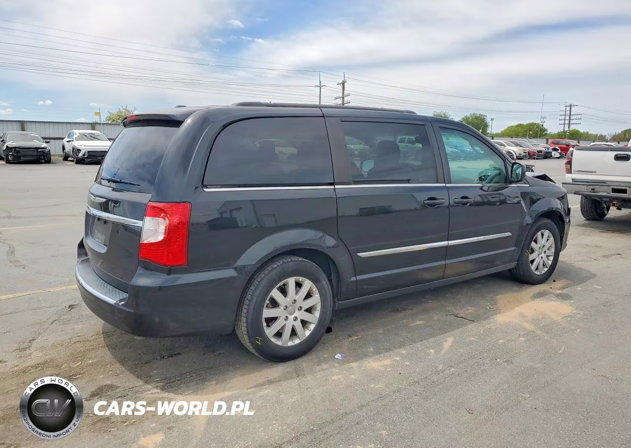 2015 Chrysler Town & Country Touring VIN:2C4RC1BGXFR709211 - 3