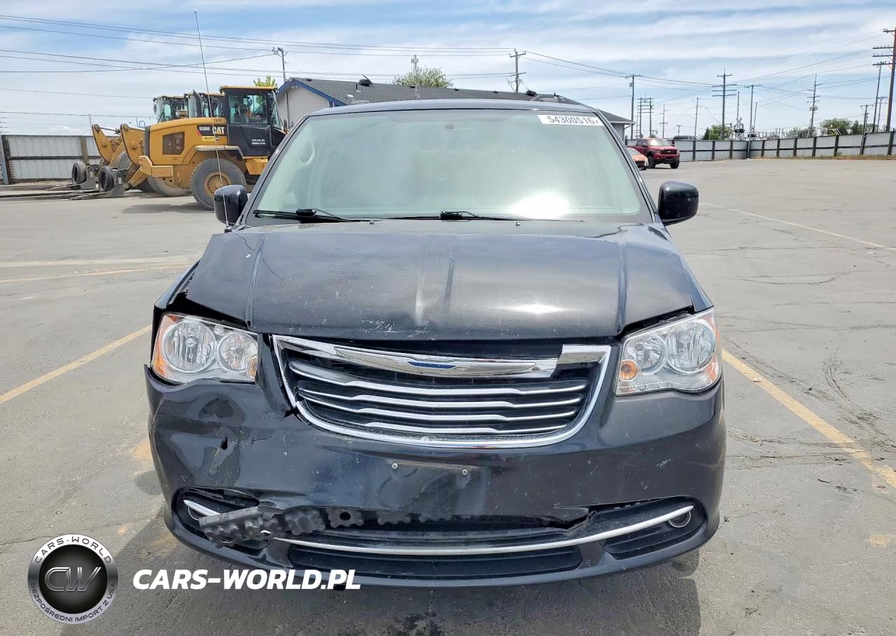 2015 Chrysler Town & Country Touring VIN:2C4RC1BGXFR709211 - 5