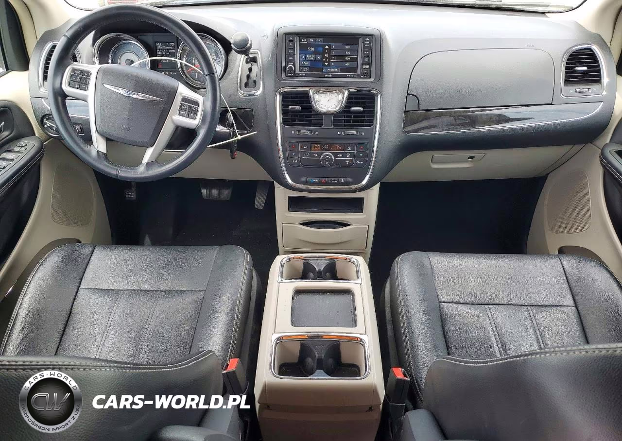 2015 Chrysler Town & Country Touring VIN:2C4RC1BGXFR709211 - 8