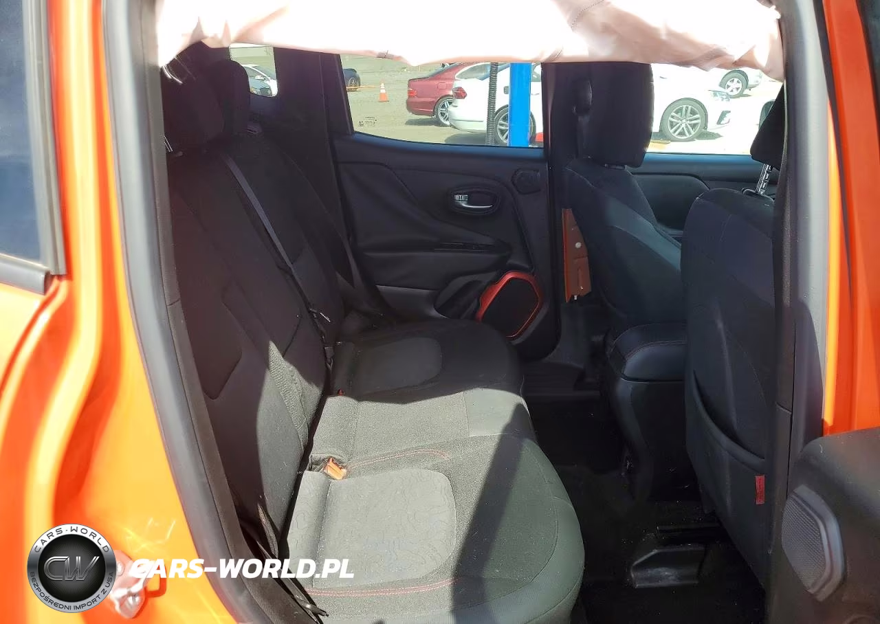 2015 Jeep Renegade Trailhawk VIN:ZACCJBCT8FPB91407 - 11