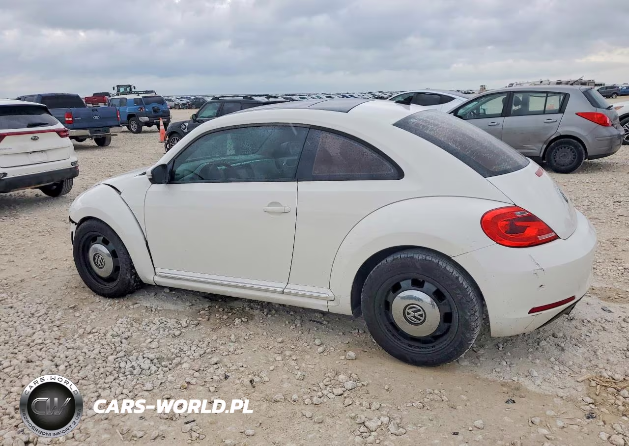 2013 Volkswagen Beetle VIN:3VWJX7AT2DM692019 - 2