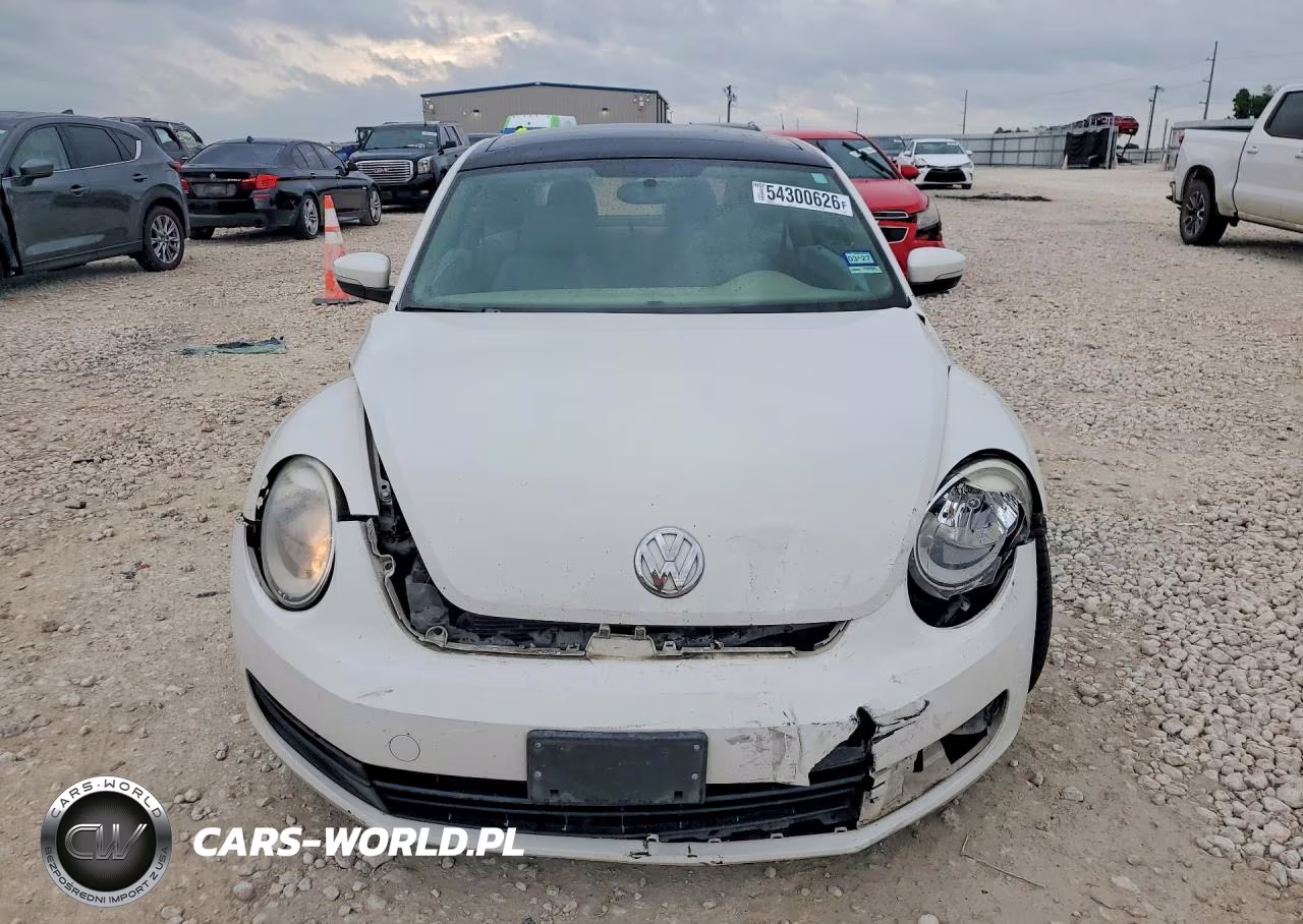2013 Volkswagen Beetle VIN:3VWJX7AT2DM692019 - 5