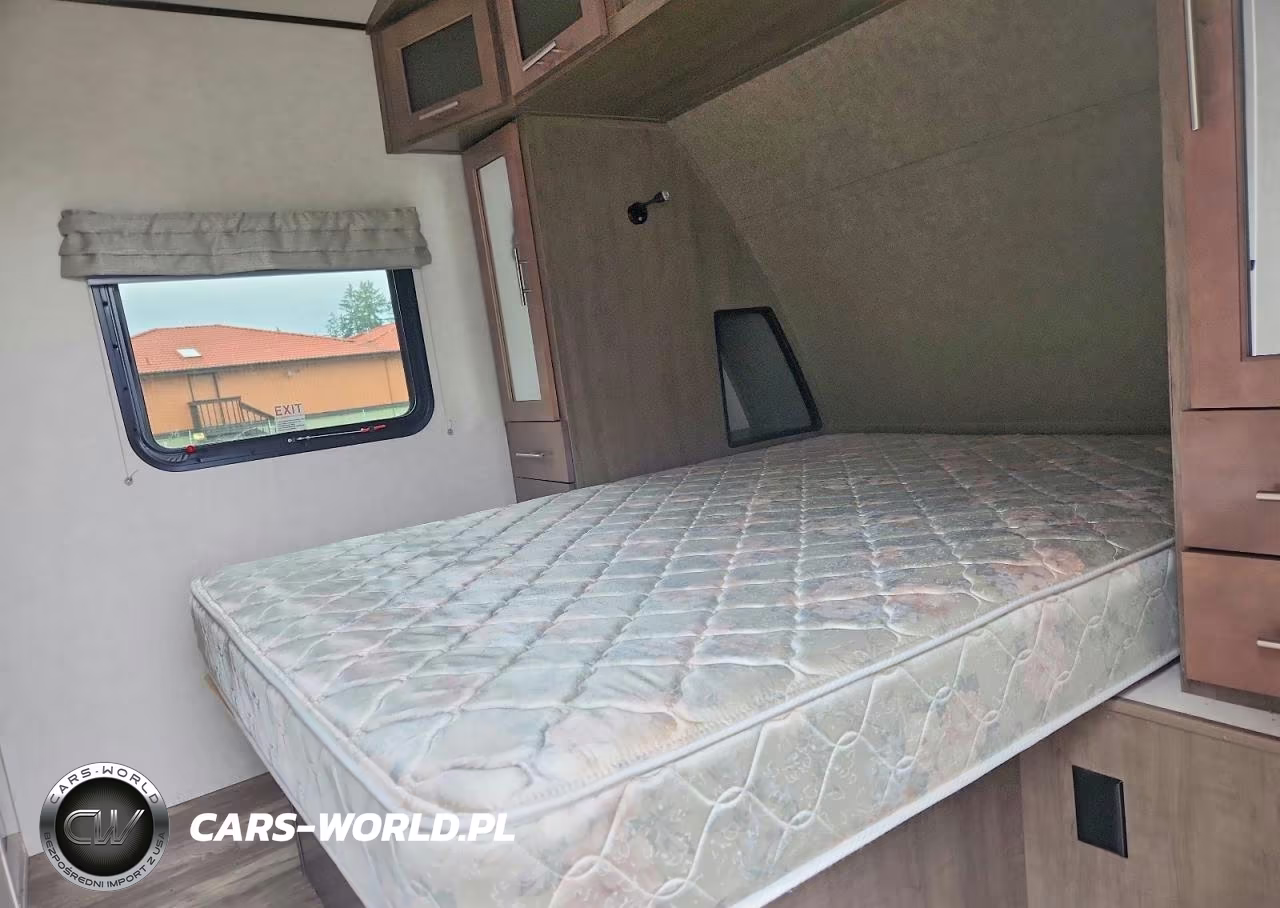 2018 Frrv Surveyor VIN:4X4TSVA2XJ2476888 - 5