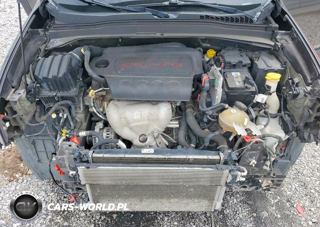 2018 Jeep Renegade Latitude VIN:ZACCJABB0JPG69234 - 12