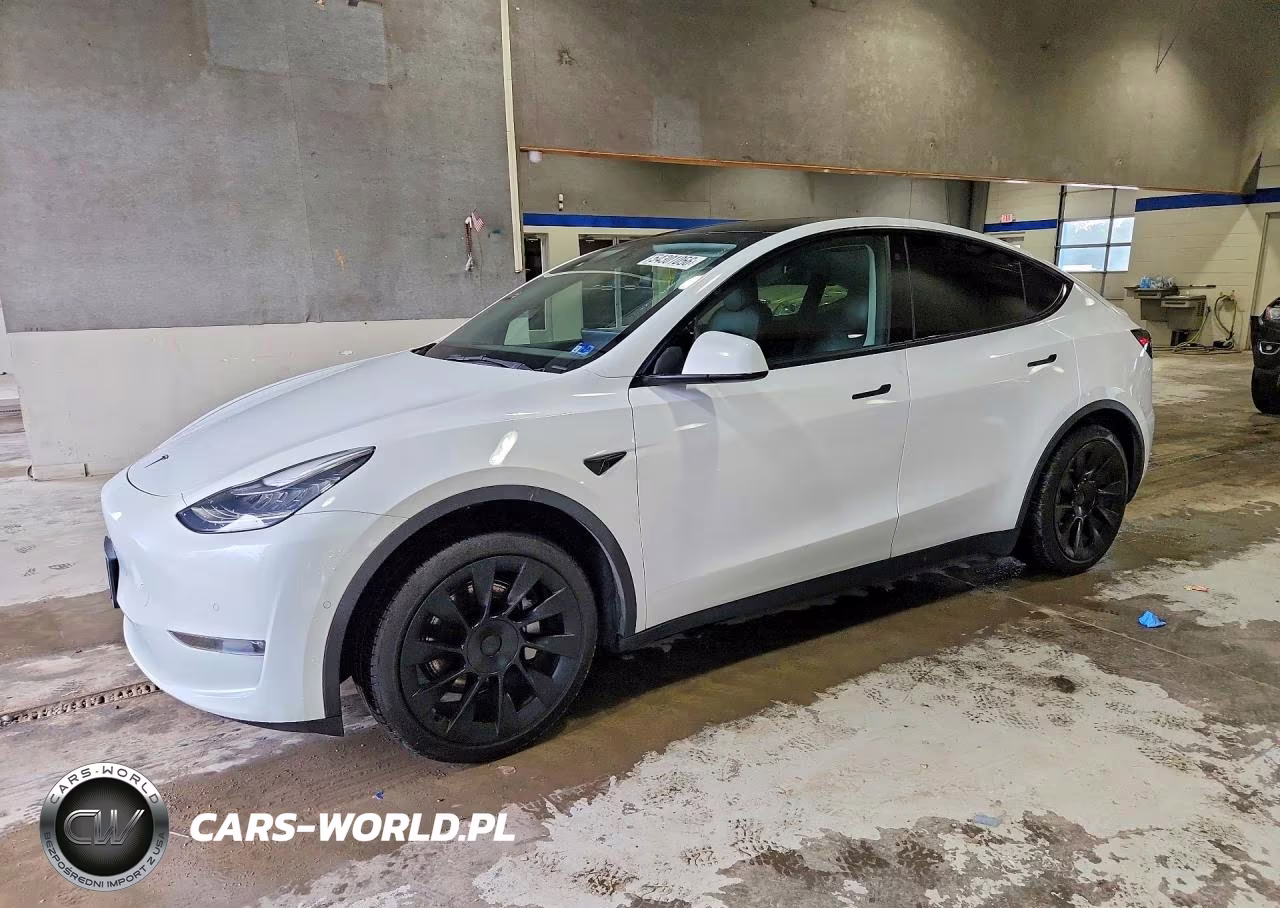 2021 Tesla Model Y – zdjęcie 1 z 12