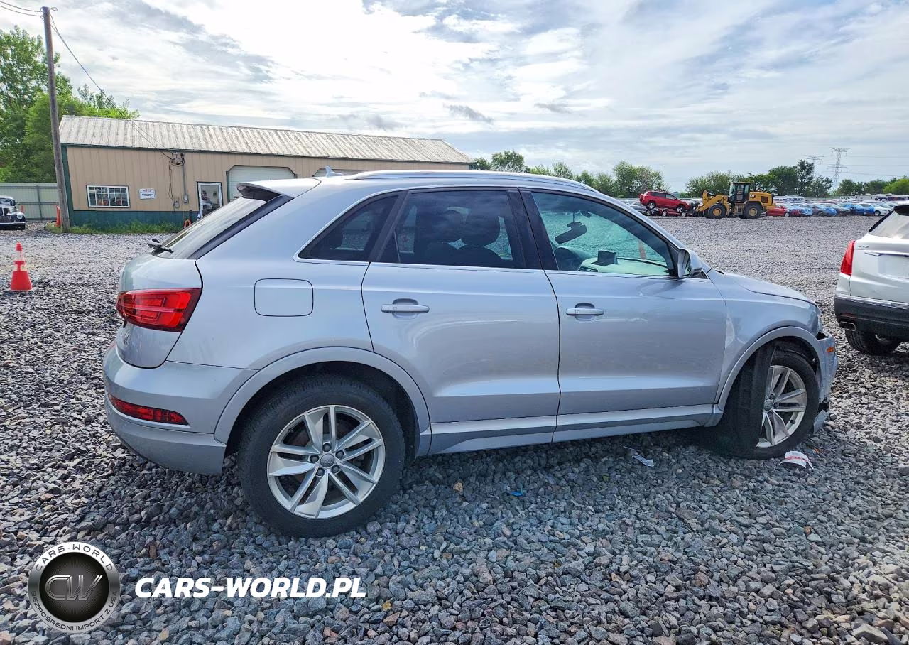 2017 Audi Q3 Premium Plus VIN:WA1JCCFS2HR001058 - 3