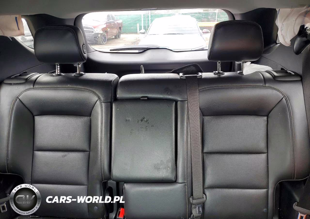 2018 Chevrolet Equinox Premier VIN:3GNAXVEV4JL168074 - 10