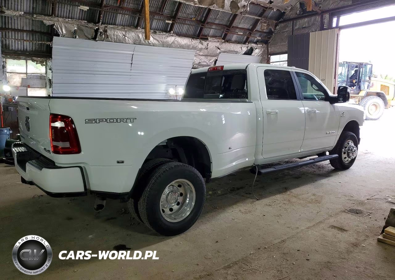 2023 Ram 3500 Laramie VIN:3C63RRJL8PG624464 - 3