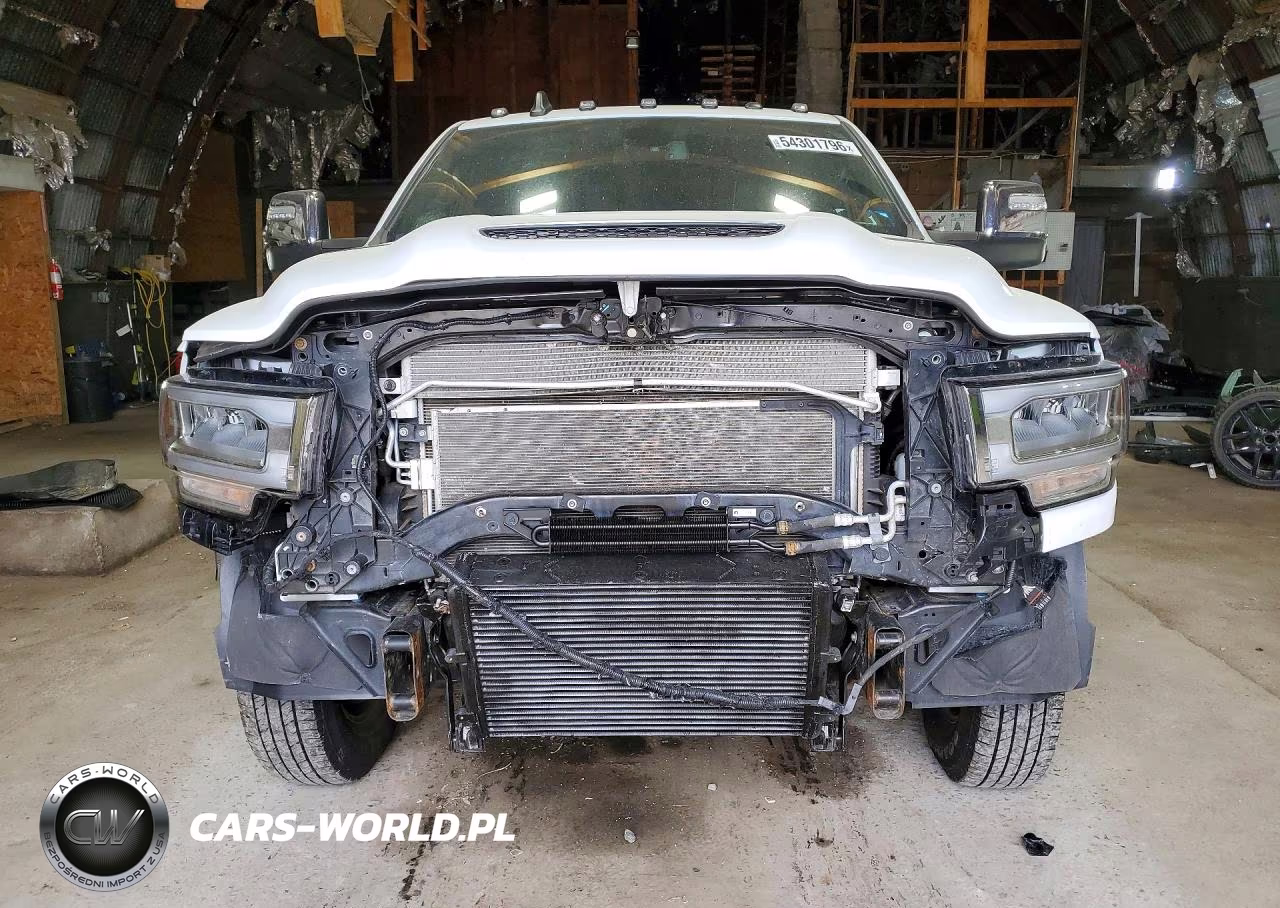 2023 Ram 3500 Laramie VIN:3C63RRJL8PG624464 - 5