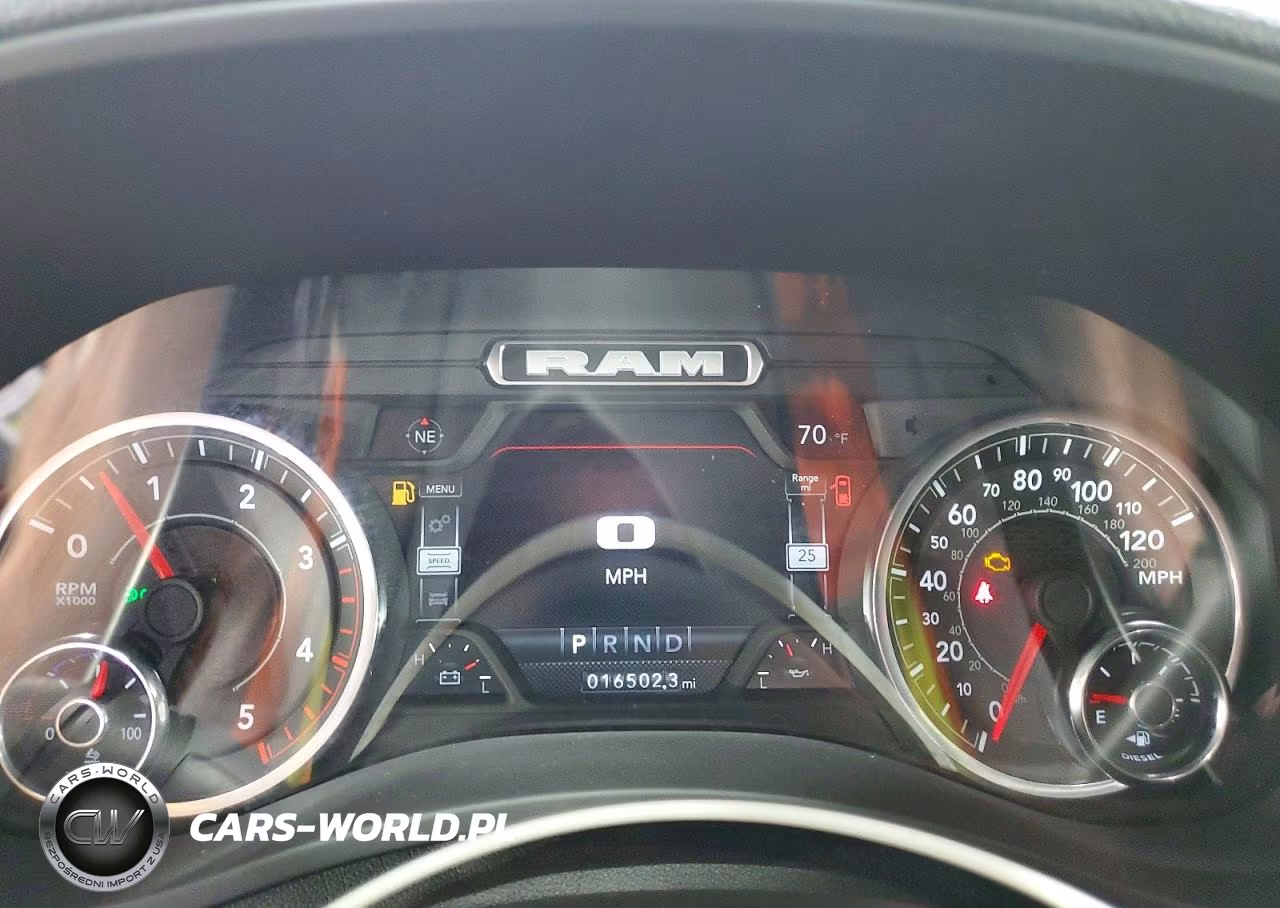 2023 Ram 3500 Laramie VIN:3C63RRJL8PG624464 - 9