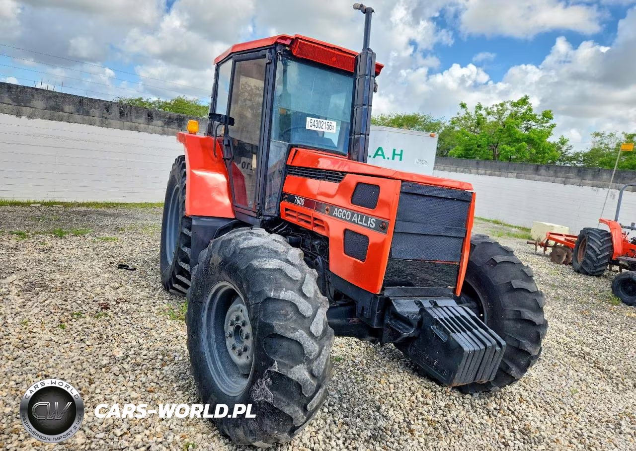 2012 Allis Siat Tractpr