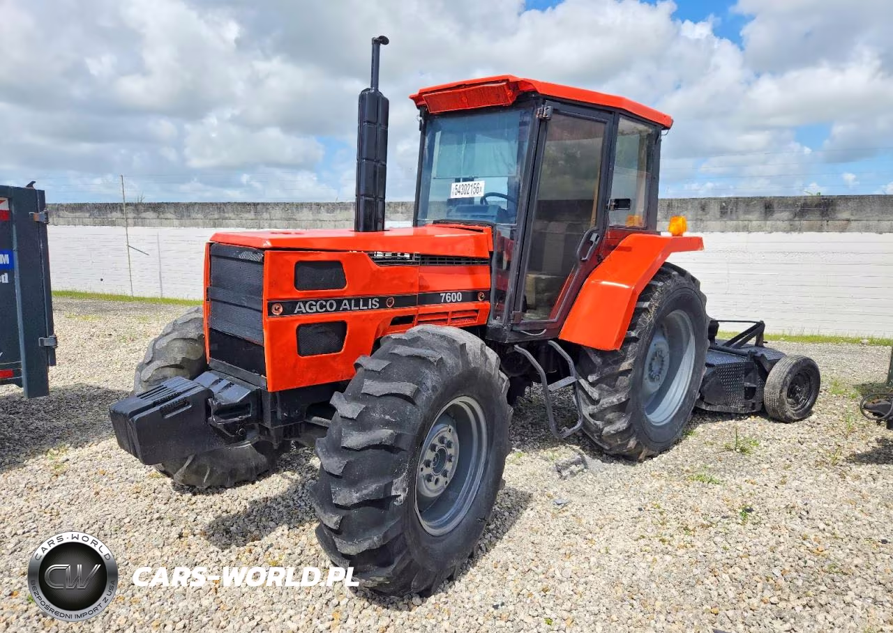 2012 Allis Siat Tractpr VIN:S0F0MECA - 2