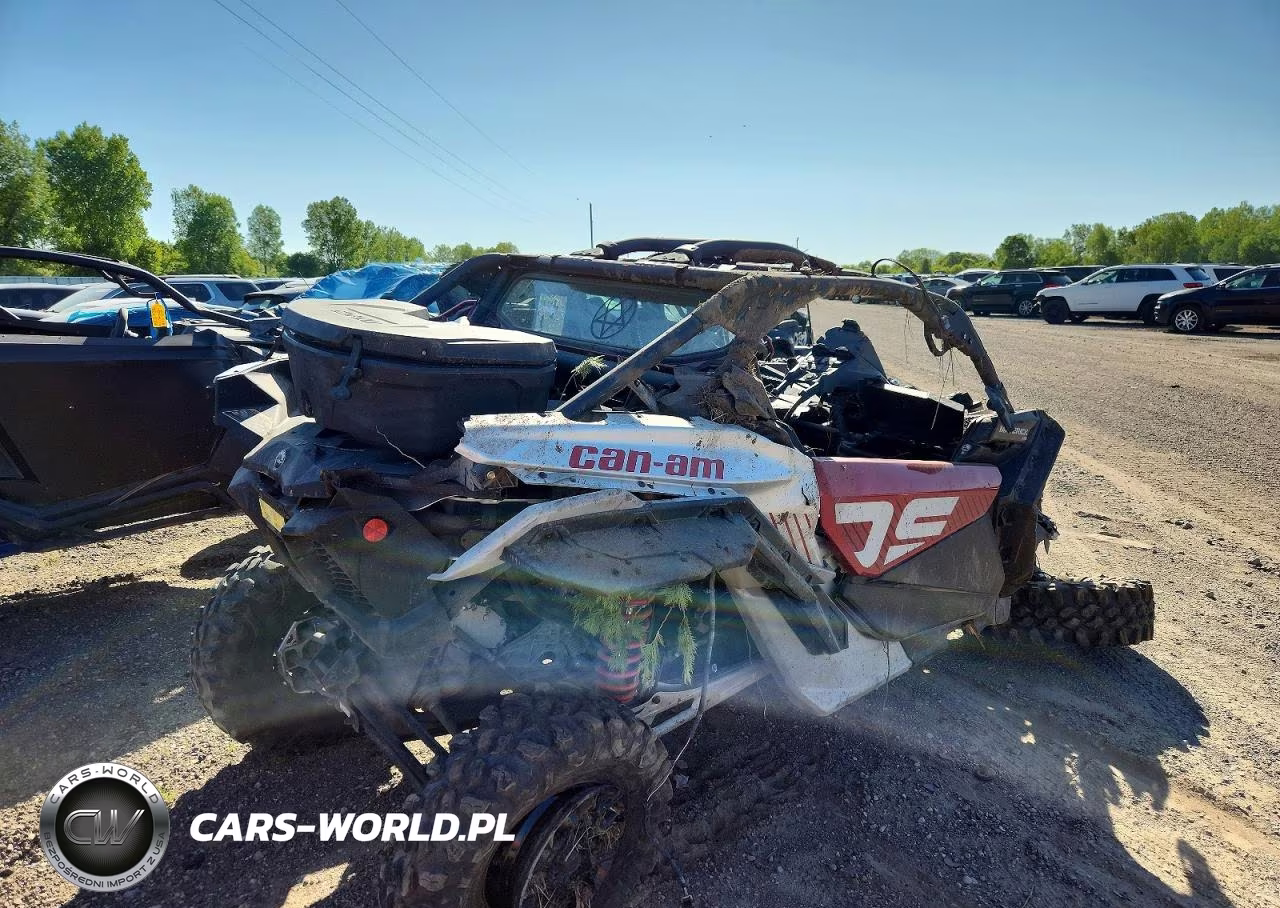 2024 Can-Am Maverick X3 Utility Vehicle VIN:3JBVGAY4XRE001680 - 4