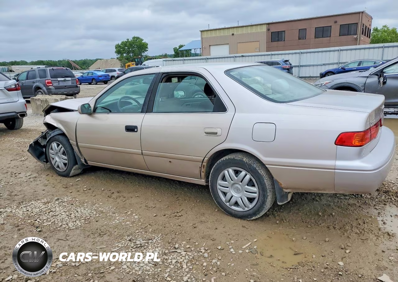 TOYOTA CAMRY CE VIN:4T1BG22K31U028525 - 2