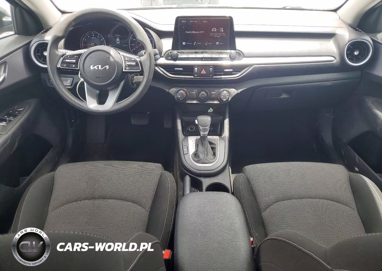 2023 Kia Forte Lxs VIN:3KPF24AD2PE599269 - 8