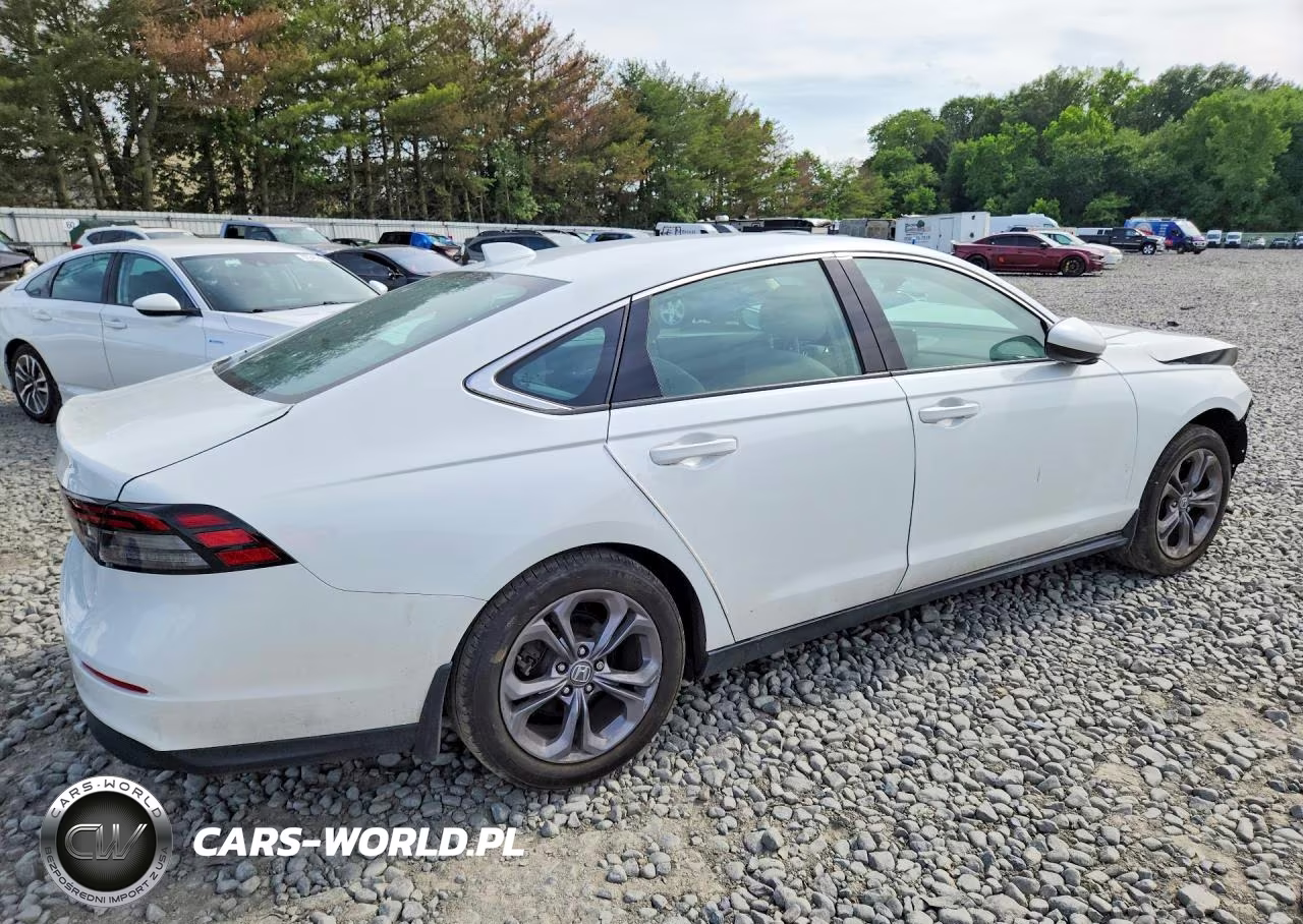 2024 Honda Accord VIN:1HGCY1F37RA030666 - 3