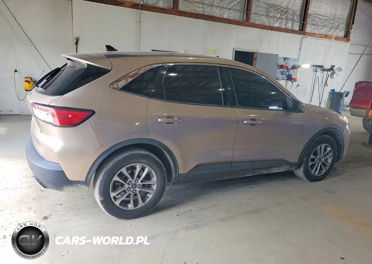 2020 Ford Escape Se VIN:1FMCU0G66LUA51250 - 3