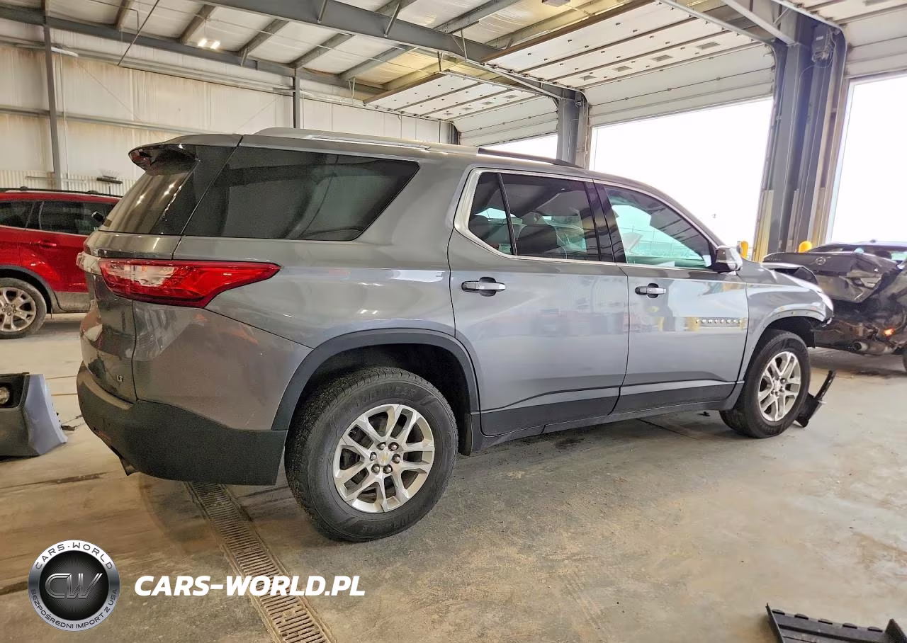 2018 Chevrolet Traverse Lt VIN:1GNEVGKW1JJ200678 - 3