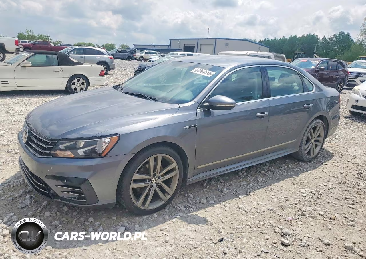 2017 Volkswagen Passat R-Line