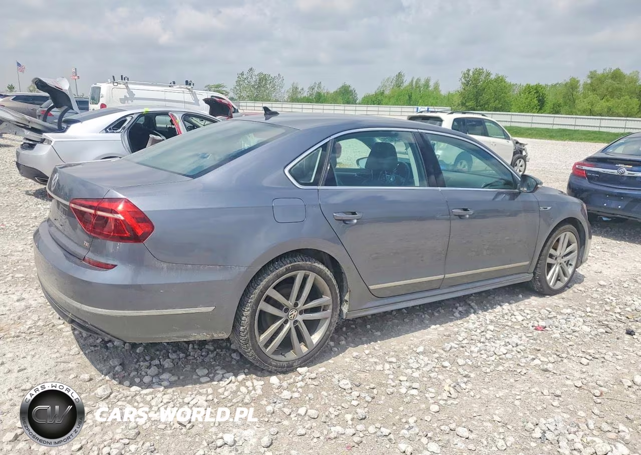 2017 Volkswagen Passat R-Line VIN:1VWDT7A38HC056088 - 3