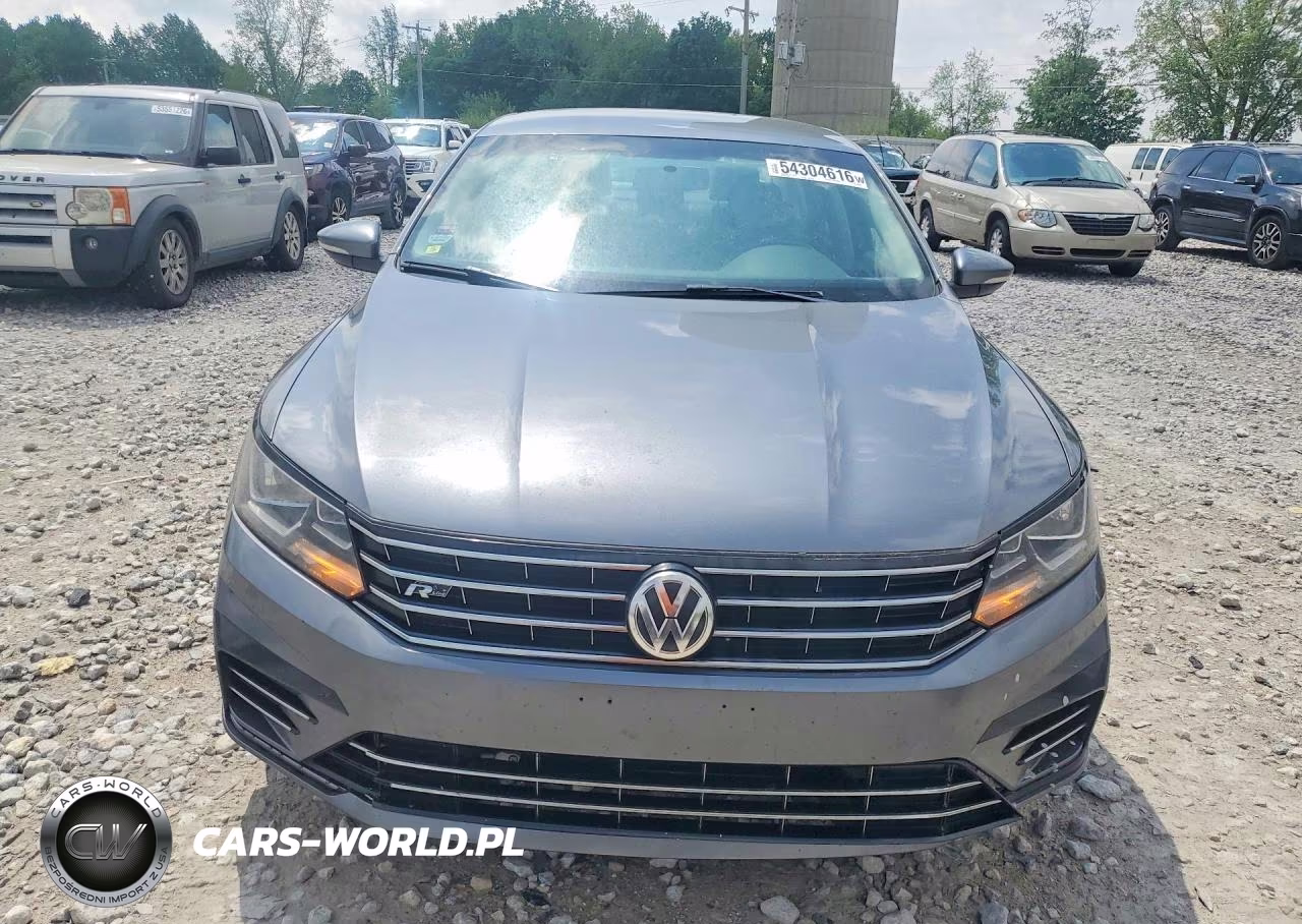 2017 Volkswagen Passat R-Line VIN:1VWDT7A38HC056088 - 5