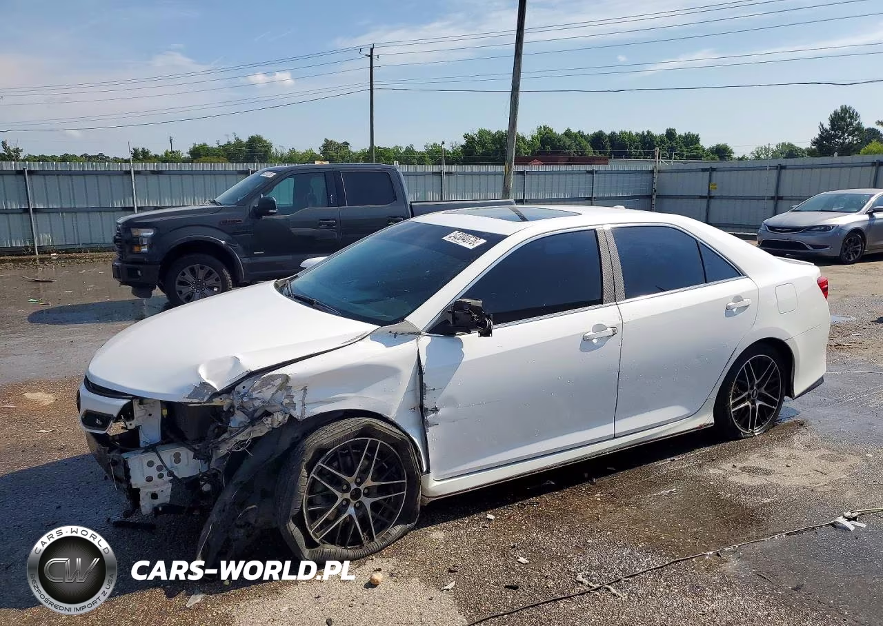 2014 Toyota Camry Se – zdjęcie 1 z 12