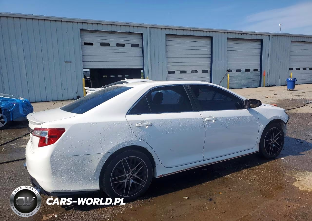 2014 Toyota Camry Se VIN:4T1BF1FK1EU307503 - 3