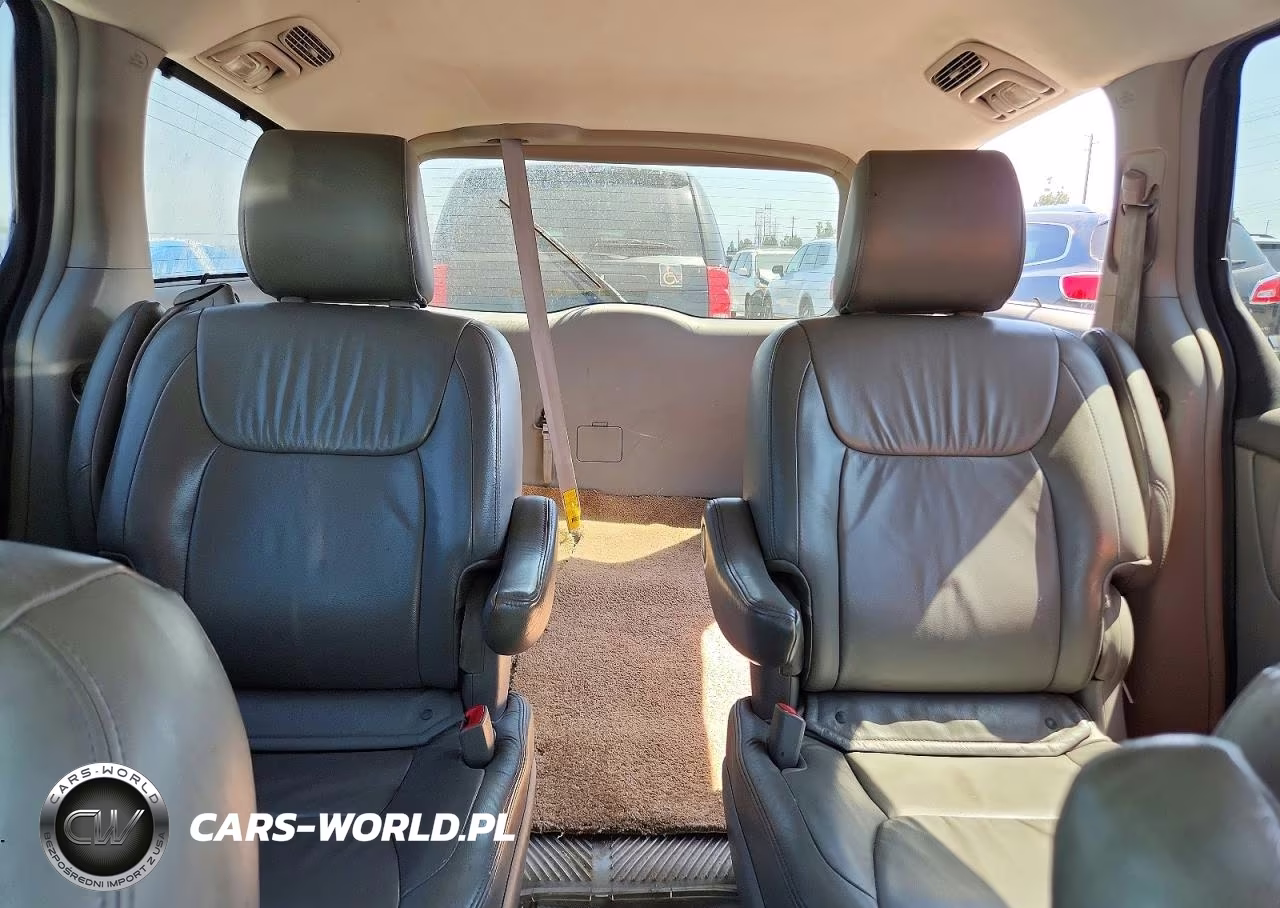 2010 Toyota Sienna Xle VIN:5TDYK4CCXAS327840 - 10