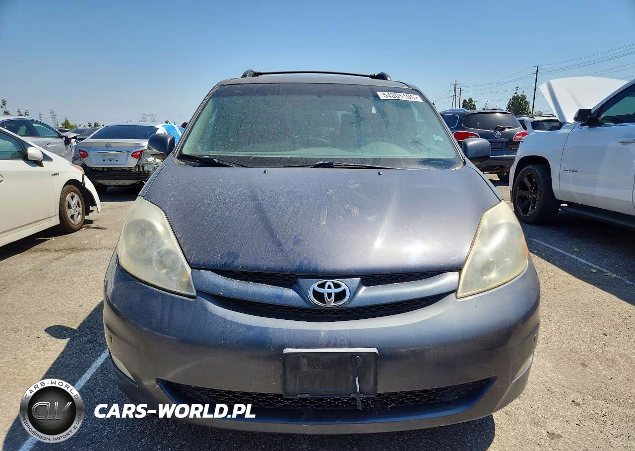 2010 Toyota Sienna Xle VIN:5TDYK4CCXAS327840 - 5
