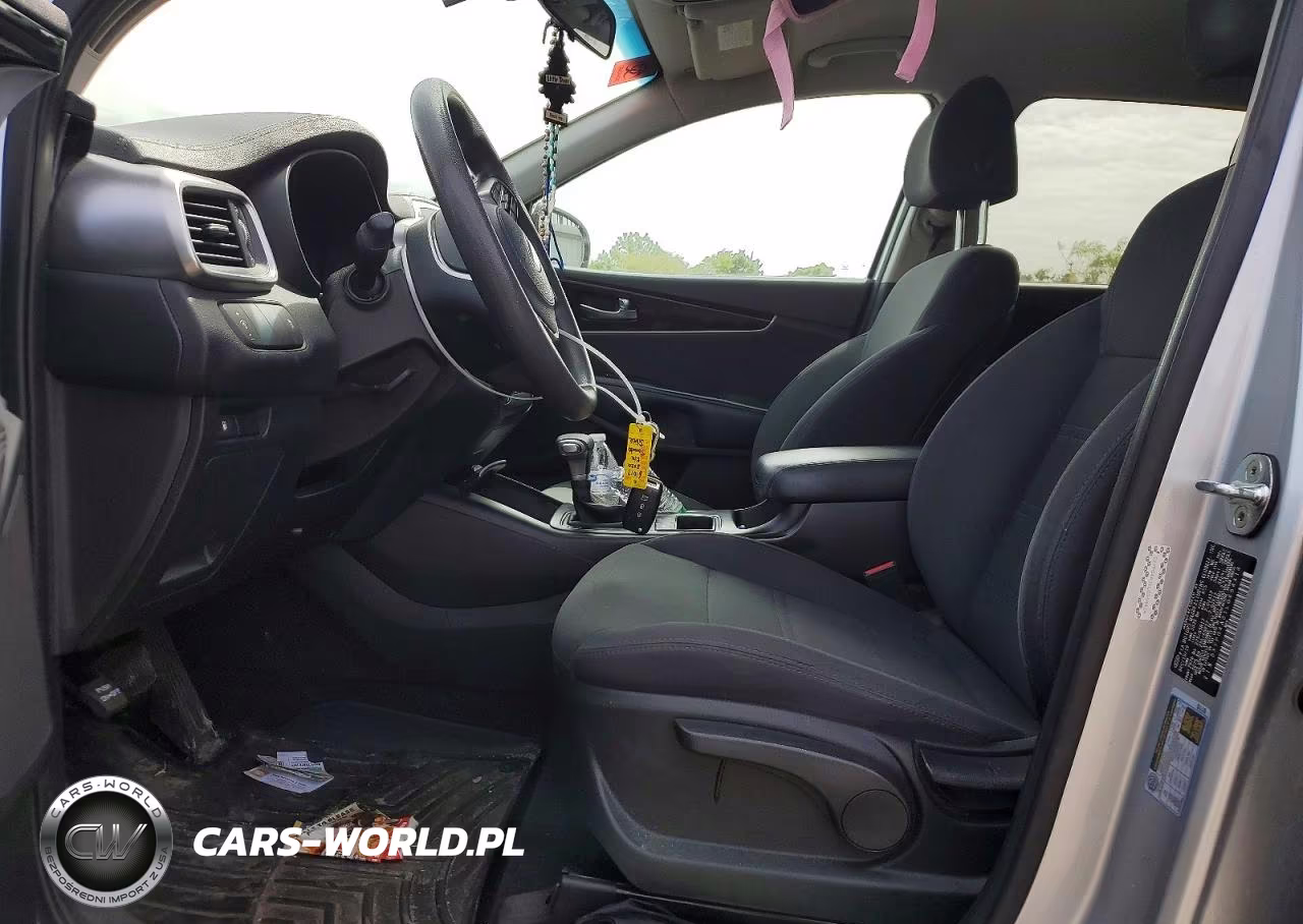 2020 Kia Sorento L VIN:5XYPG4A31LG664414 - 7