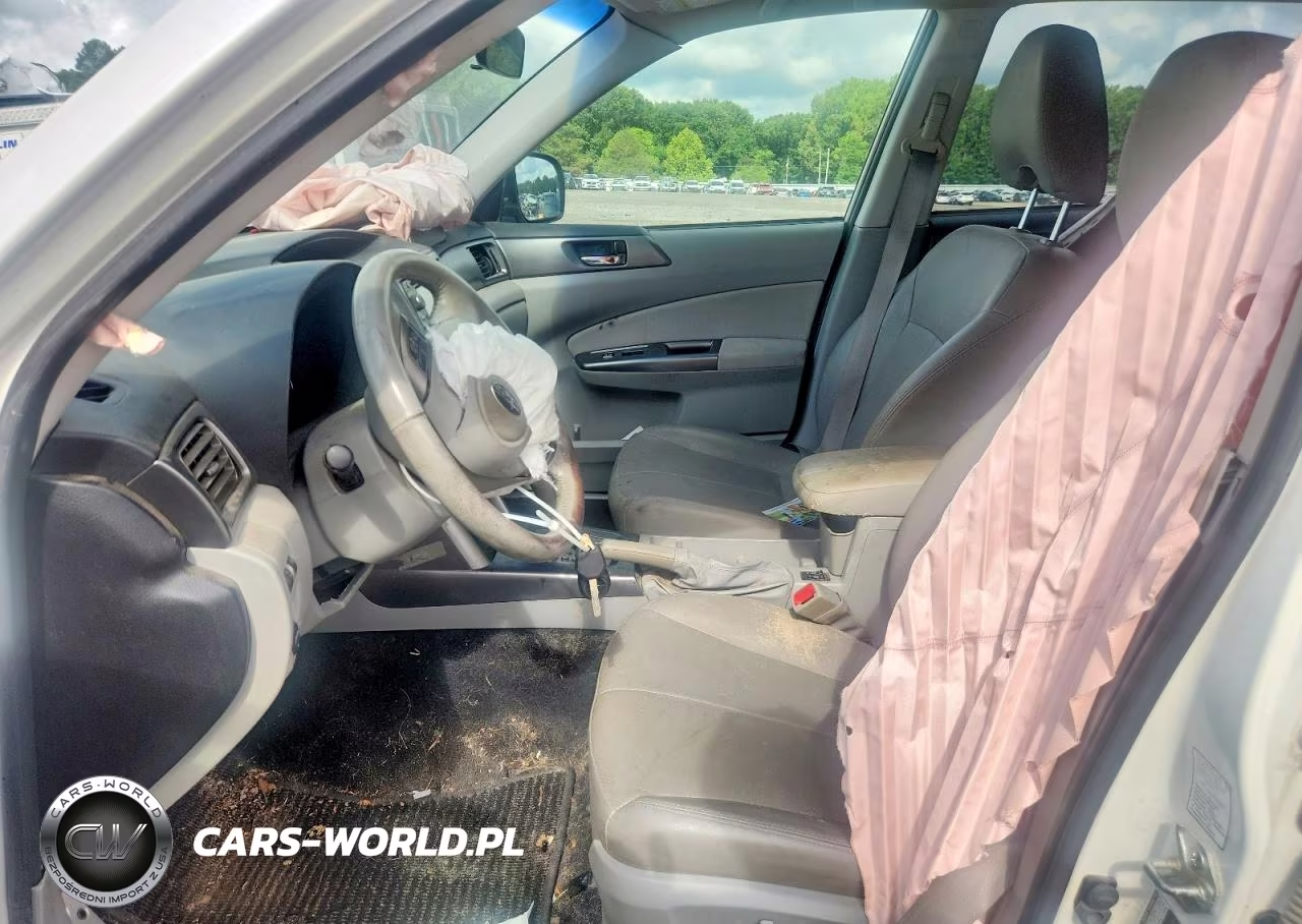 2012 Subaru Forester Touring VIN:JF2SHGHC6CH416957 - 7