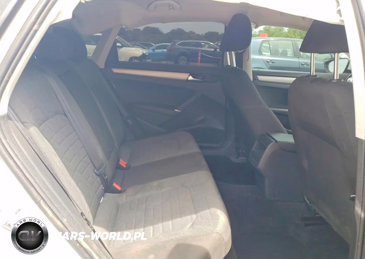 2021 Volkswagen Passat S VIN:1VWAA7A35MC016473 - 10