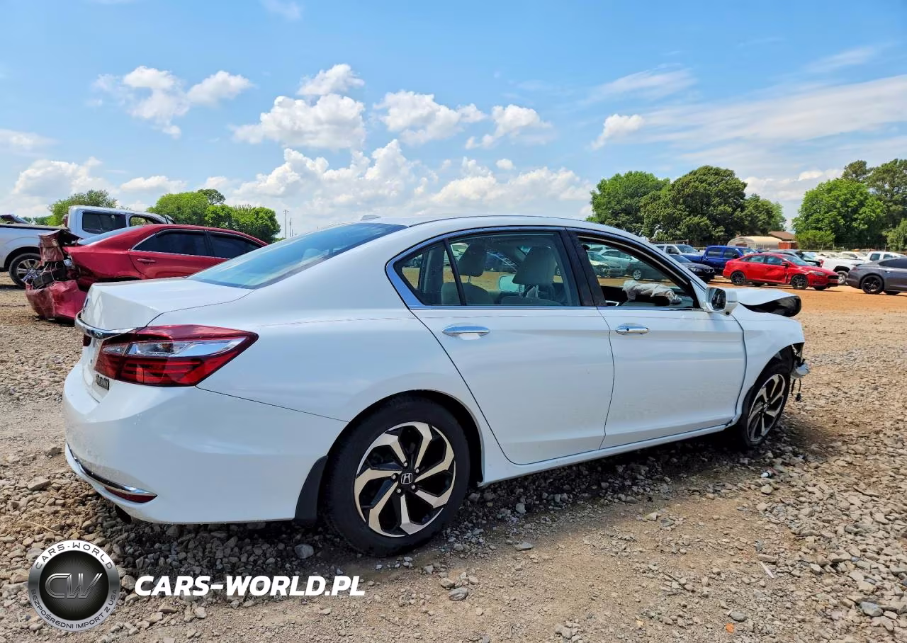 2017 Honda Accord Ex VIN:1HGCR2F74HA151658 - 3
