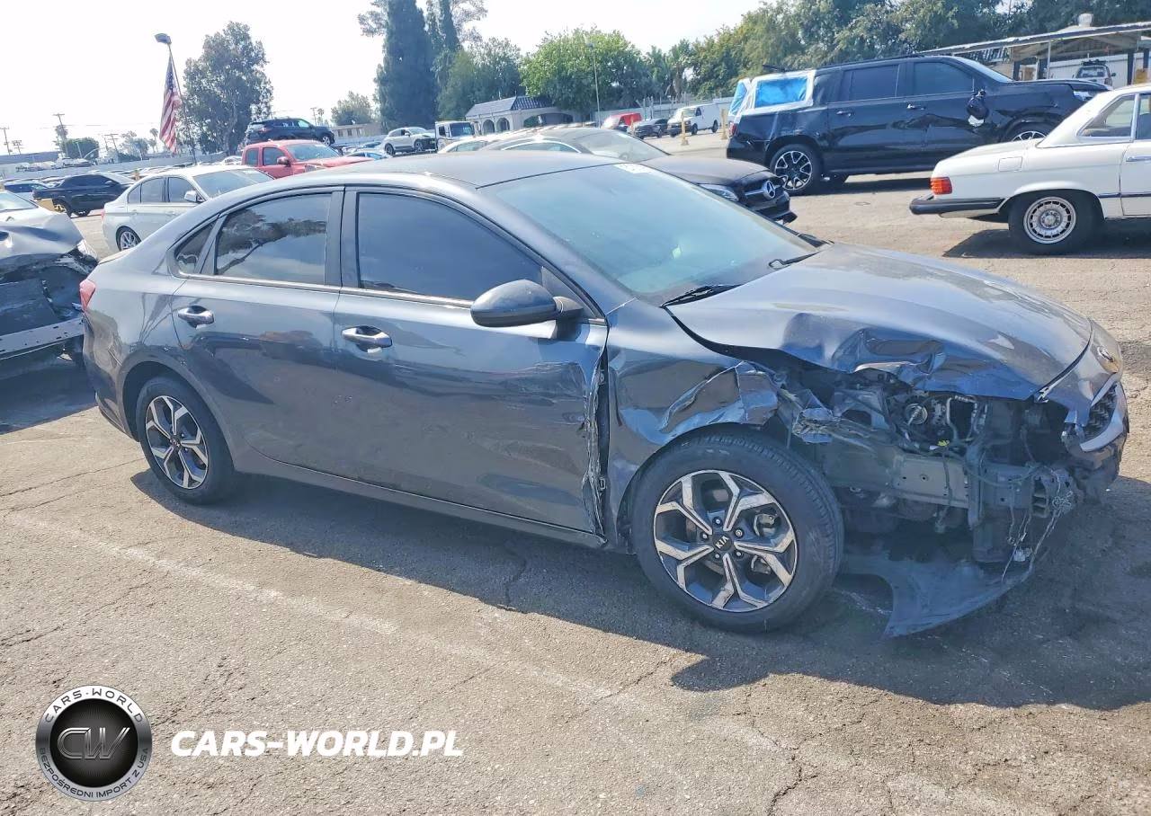 2021 Kia Forte Lxs VIN:3KPF24AD4ME278085 - 4