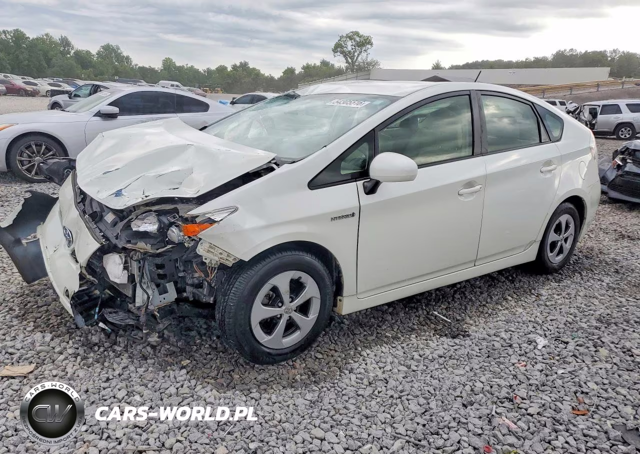 2015 Toyota Prius Three – zdjęcie 1 z 12