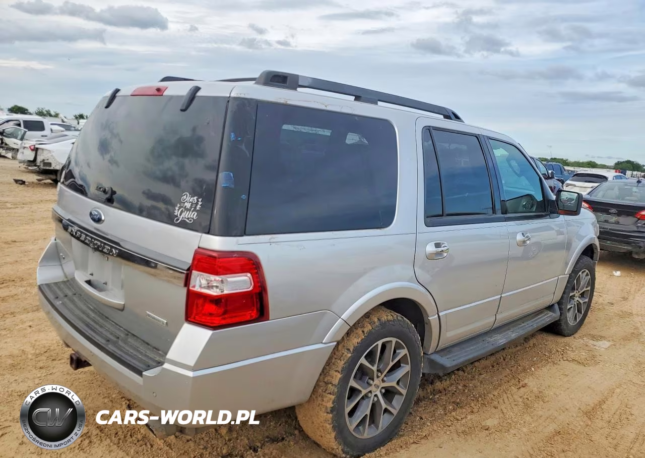 2015 Ford Expedition VIN:1FMJU1HT8FEF00234 - 3