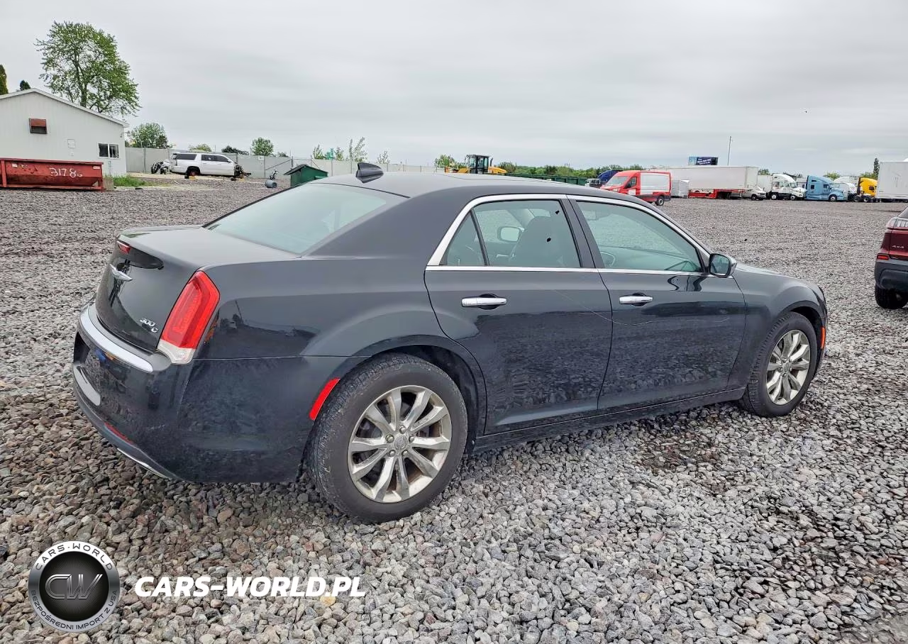 2016 Chrysler 300C VIN:2C3CCAKG0GH182636 - 3