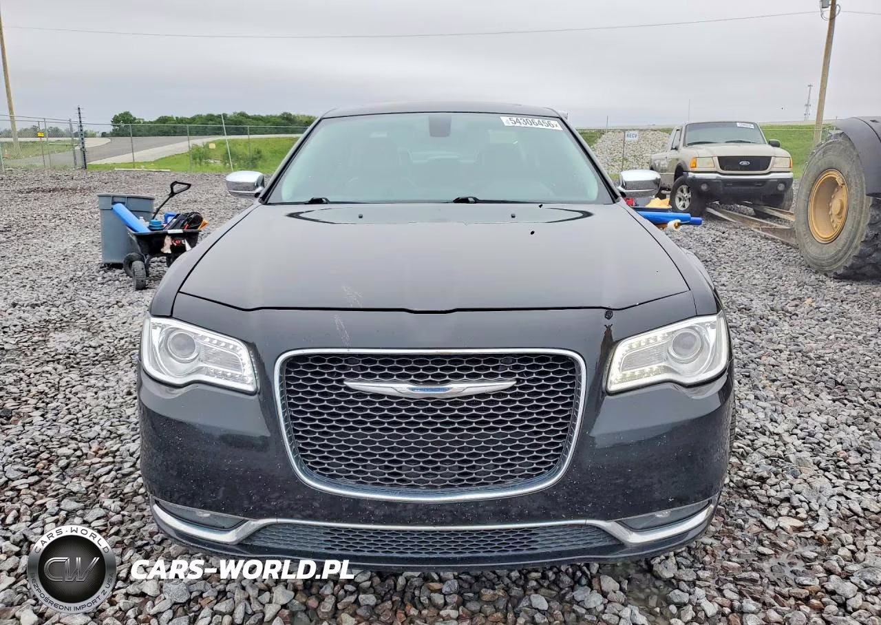 2016 Chrysler 300C VIN:2C3CCAKG0GH182636 - 5